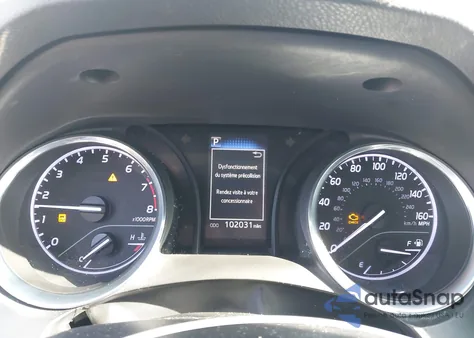 2020 Toyota Camry Le z USA, uszkodzony, nr VIN 4T1C11AK6LU361094